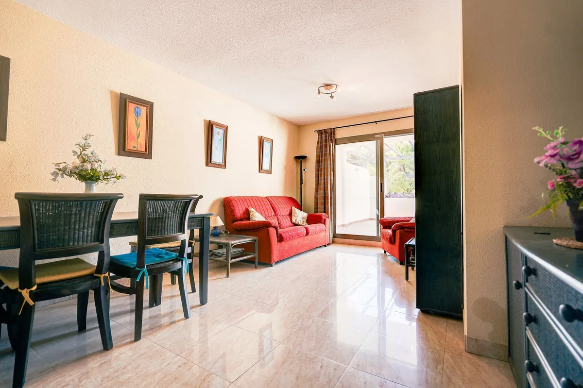 ef2222c1-5dad-4887-ad7c-45815c502cc8