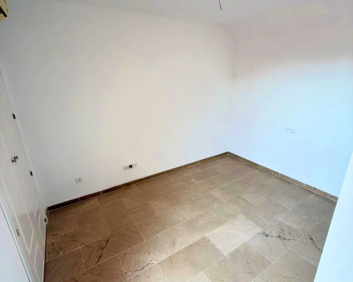 3e51d0fb-39f2-4b08-83be-8eda19c83fd6