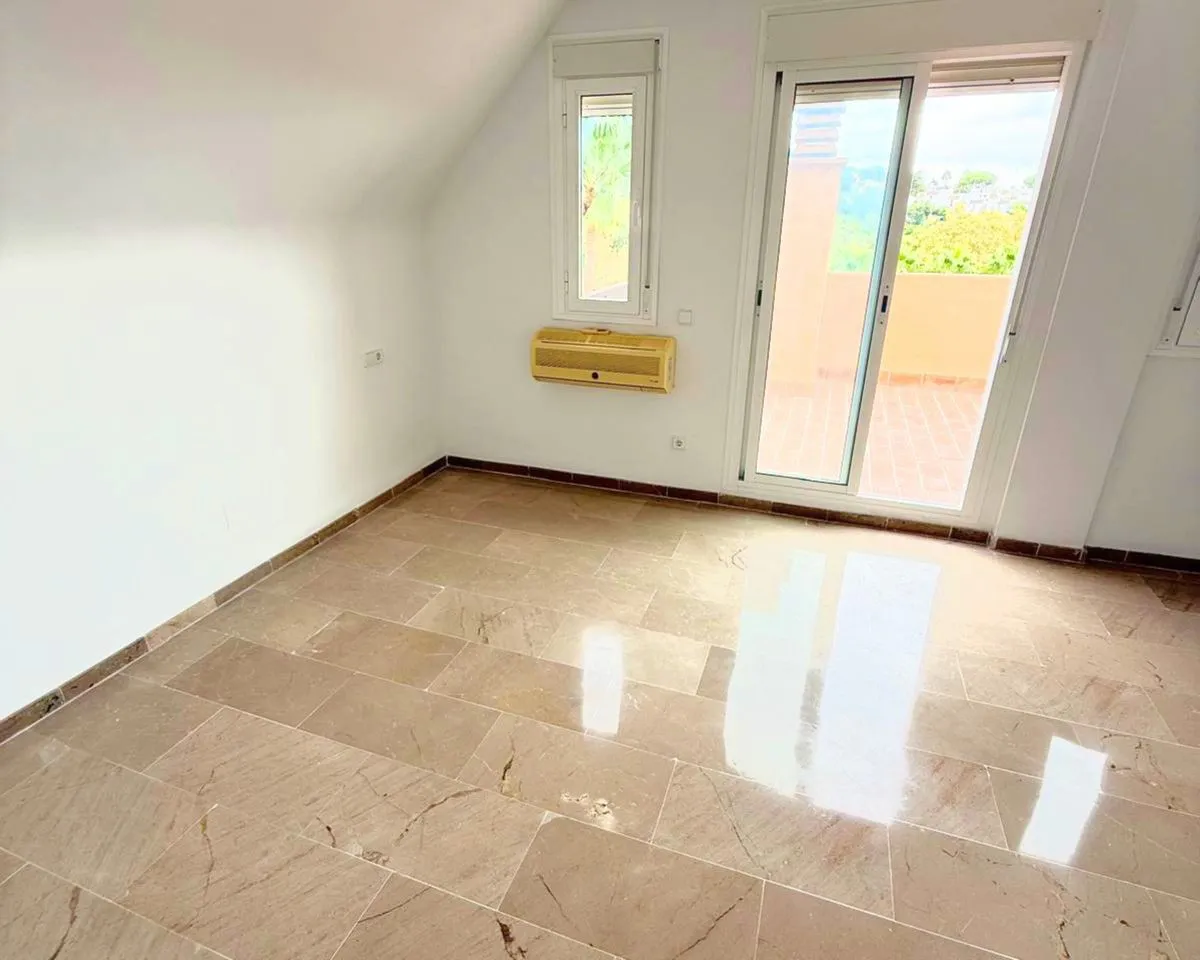 c5f8b105-4010-4282-adf3-fc76090751ed