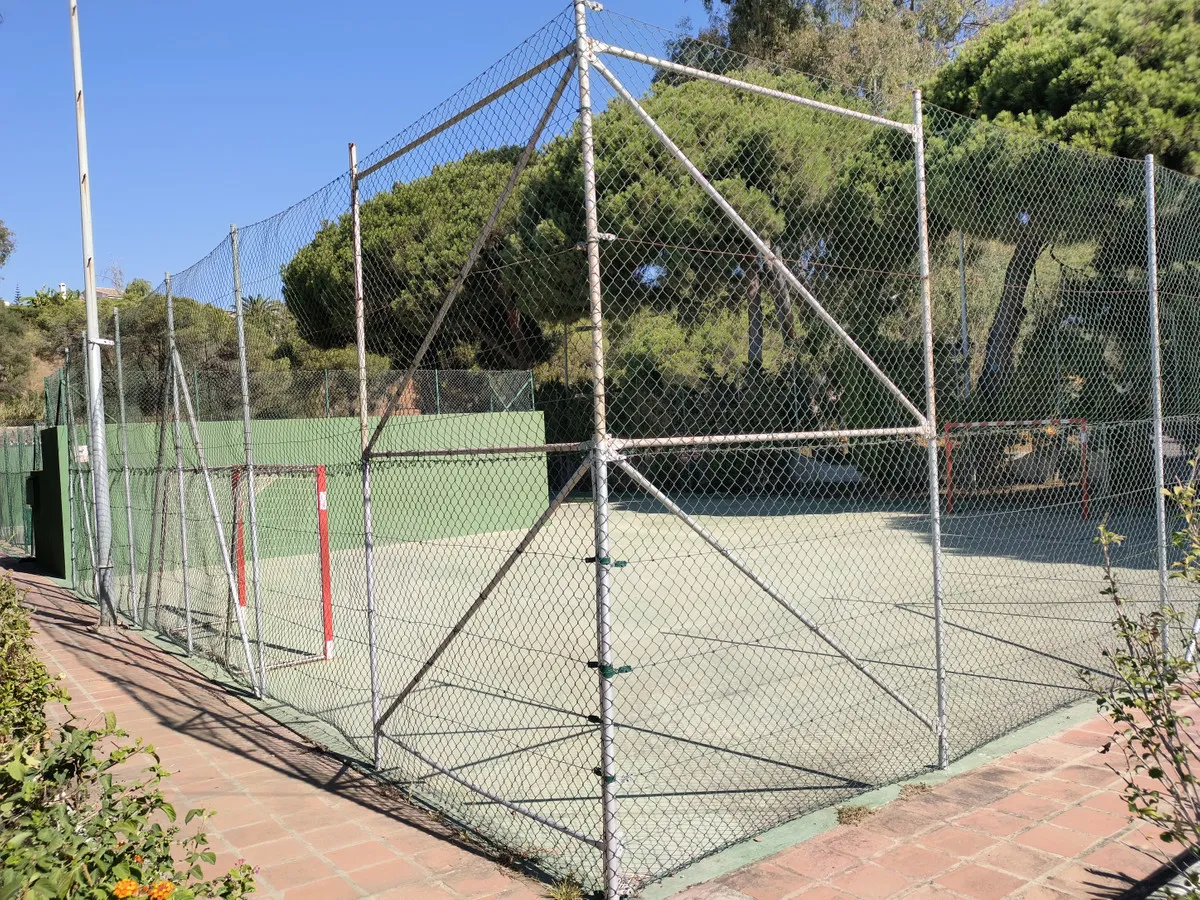 016e9f15-455f-43b4-8954-2573efff0757