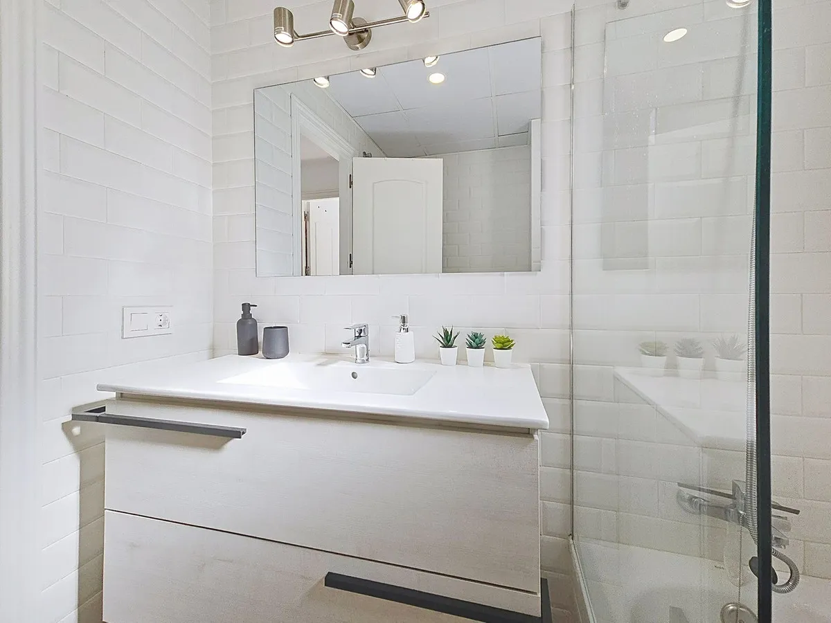 0ae9b649-d7b8-4abb-9b59-a621fde1adad