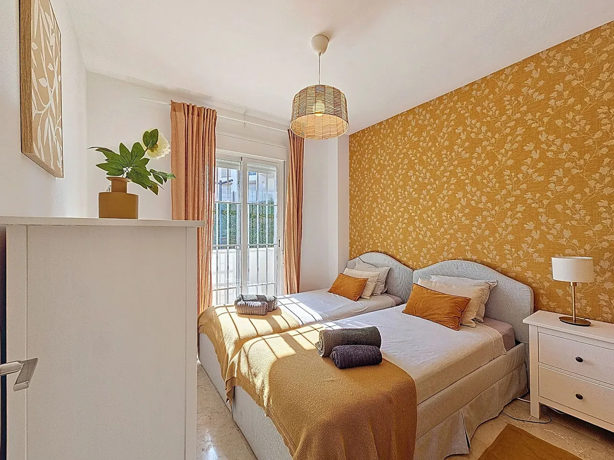 a8dea220-ca53-484e-aff4-94ca67f30862