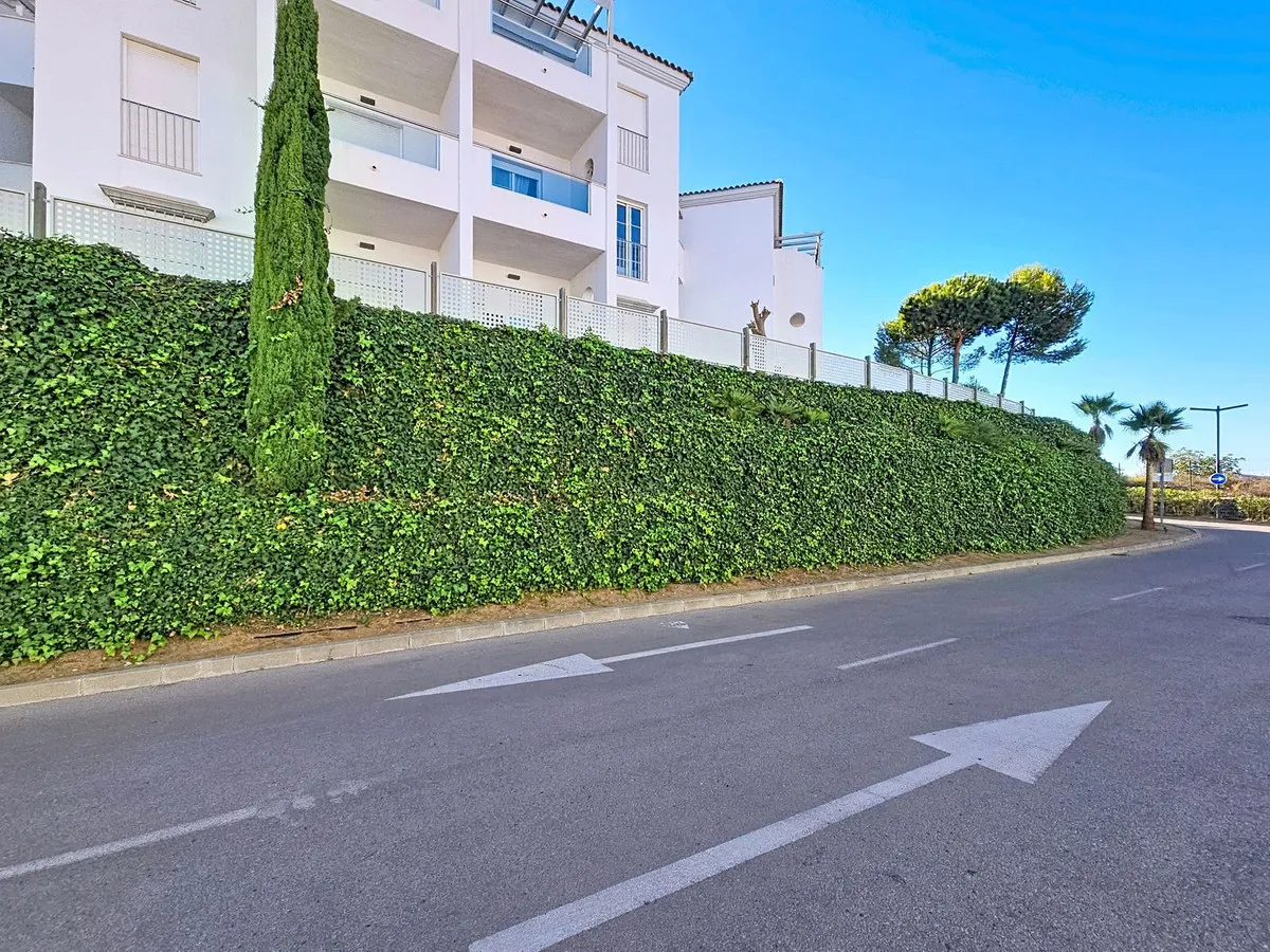 bfb34da1-ebd3-4383-85b0-1d3e0bdc84da