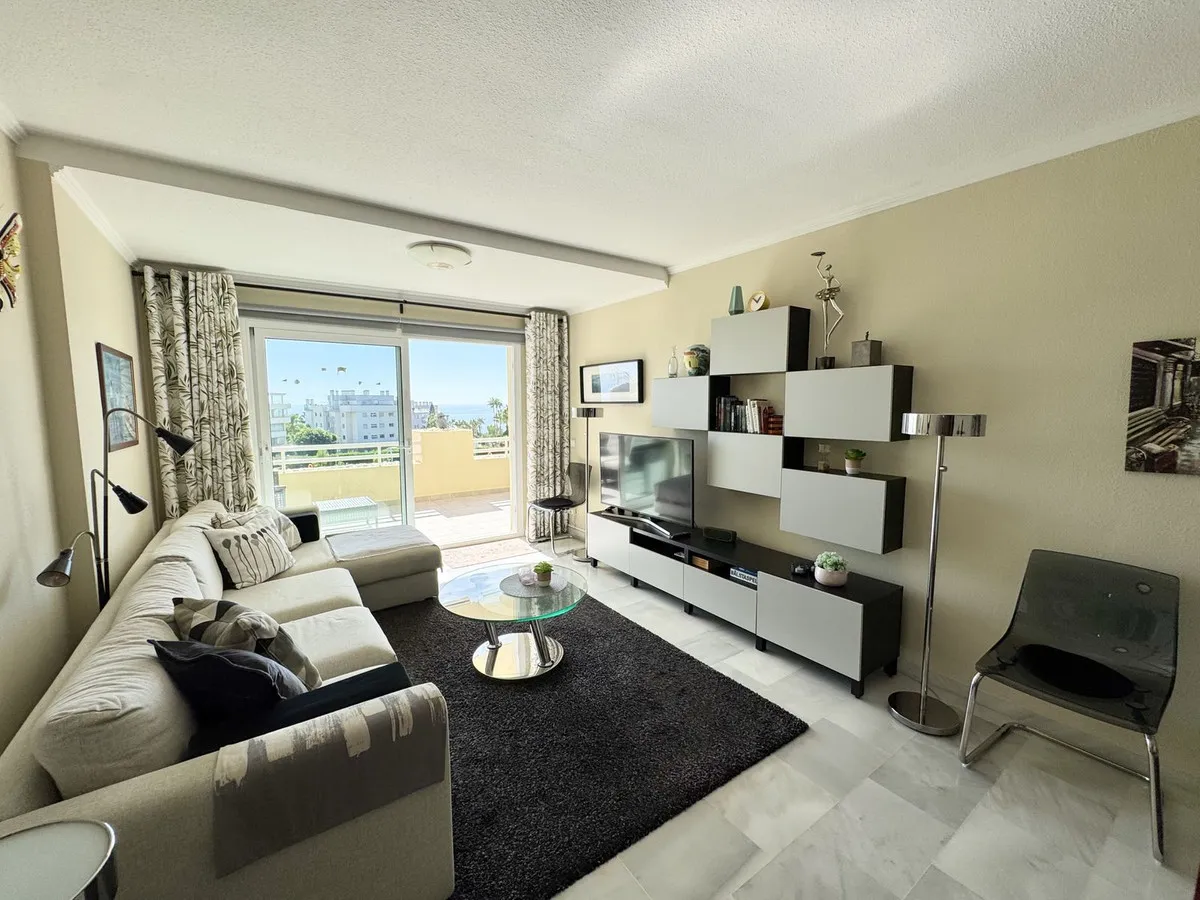 8a4934d8-080f-47af-8b5c-9216c0267175