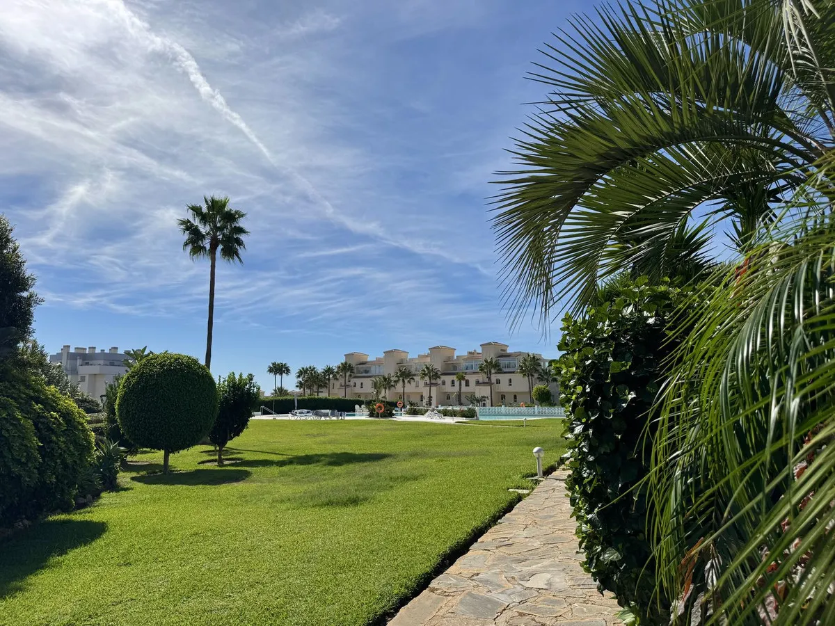 c08627b7-2b46-4a43-b380-d67a69b45663