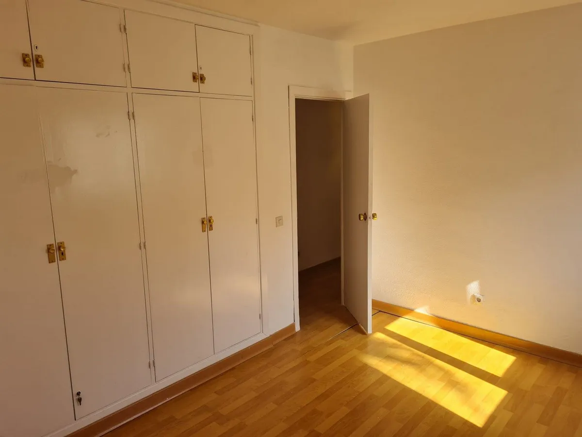 afbfe563-9ac3-437c-8d10-8b65db97c708