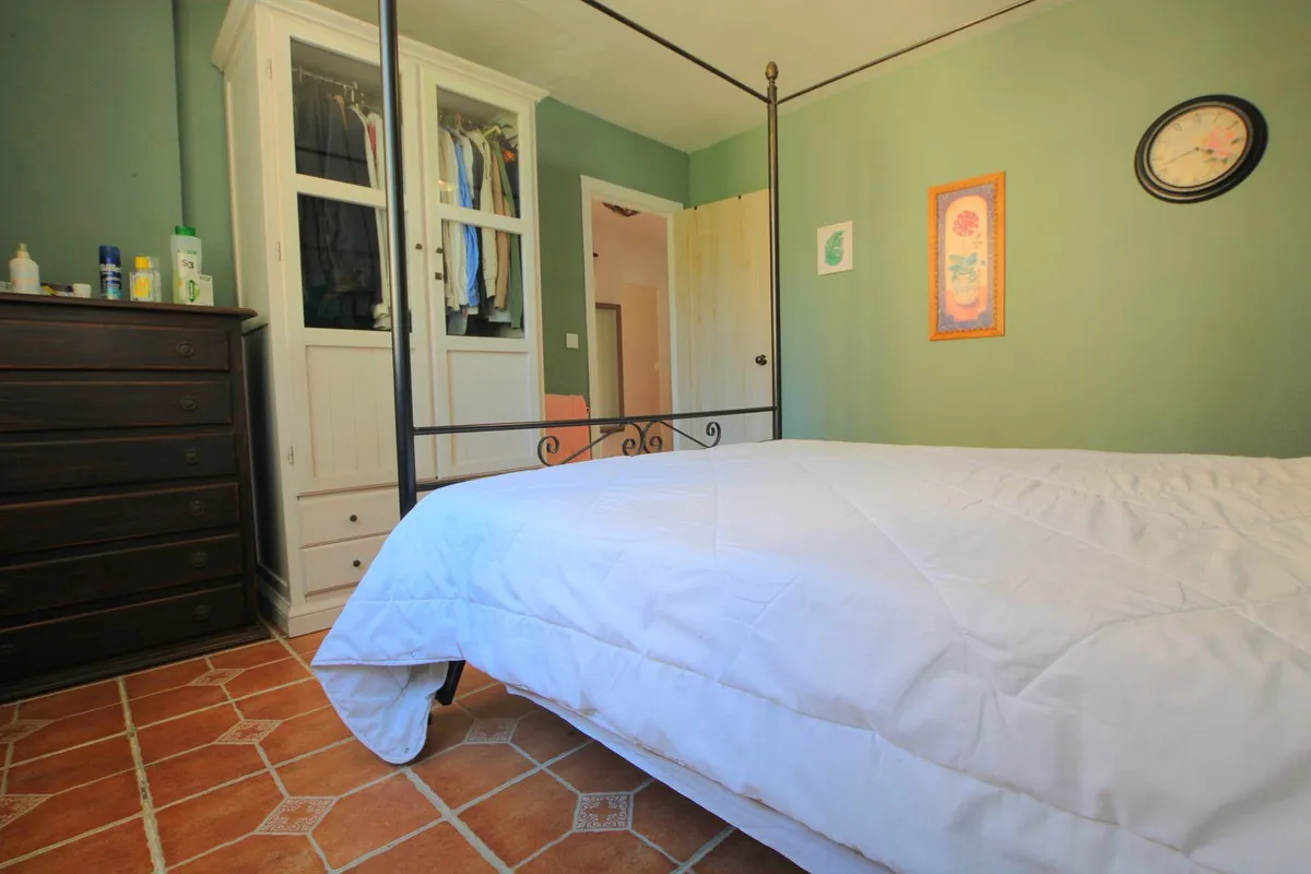 66e982f8-dbc2-48b9-8e40-fc14f42642b6