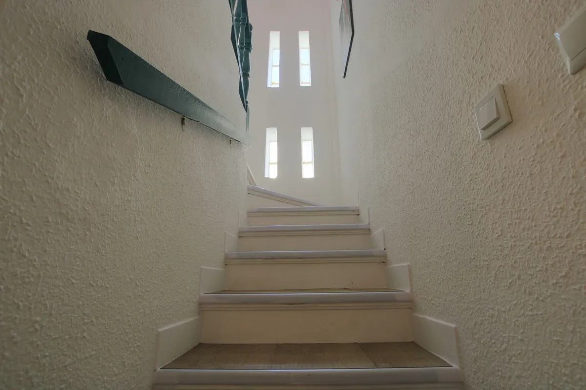 db056f89-6a8b-4eb1-bf38-269bc3482bba