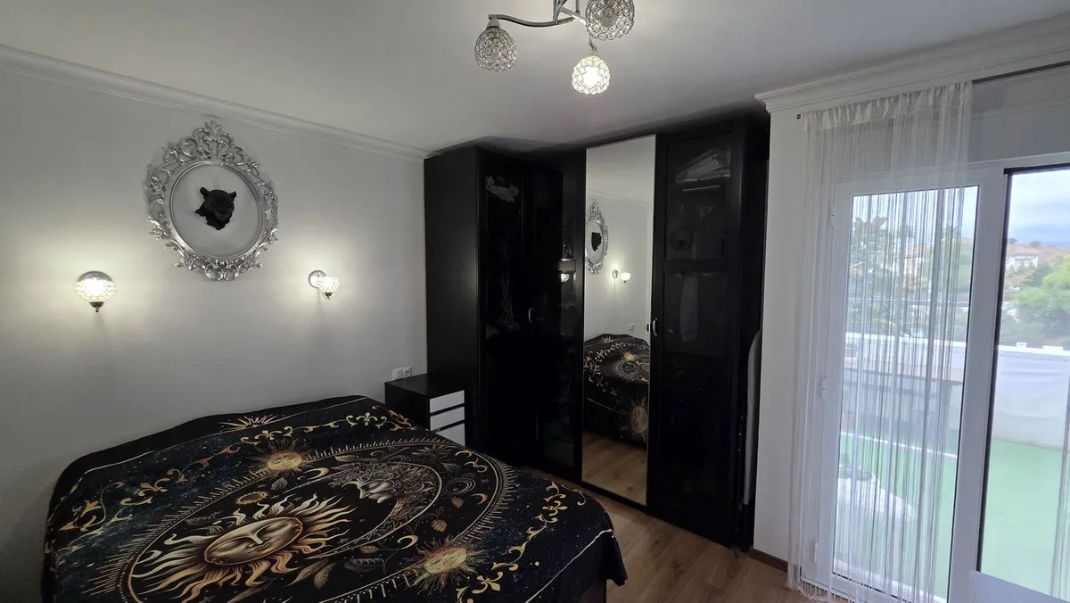 9af93a60-0a82-479c-b7f9-ce711c1934eb