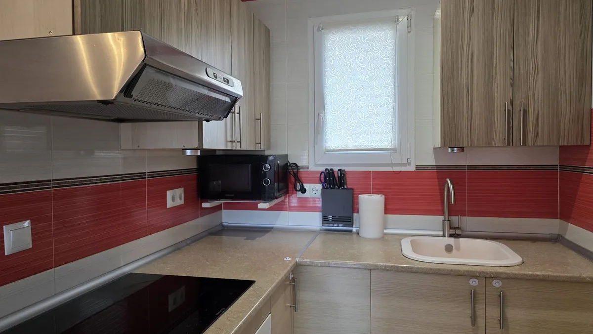 bfc8305b-4324-4c73-86a5-f71a385b0b25