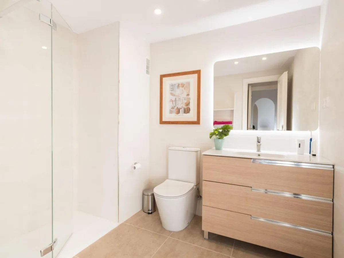 a7a42a37-4c2e-4a92-a3d5-a17a49663148