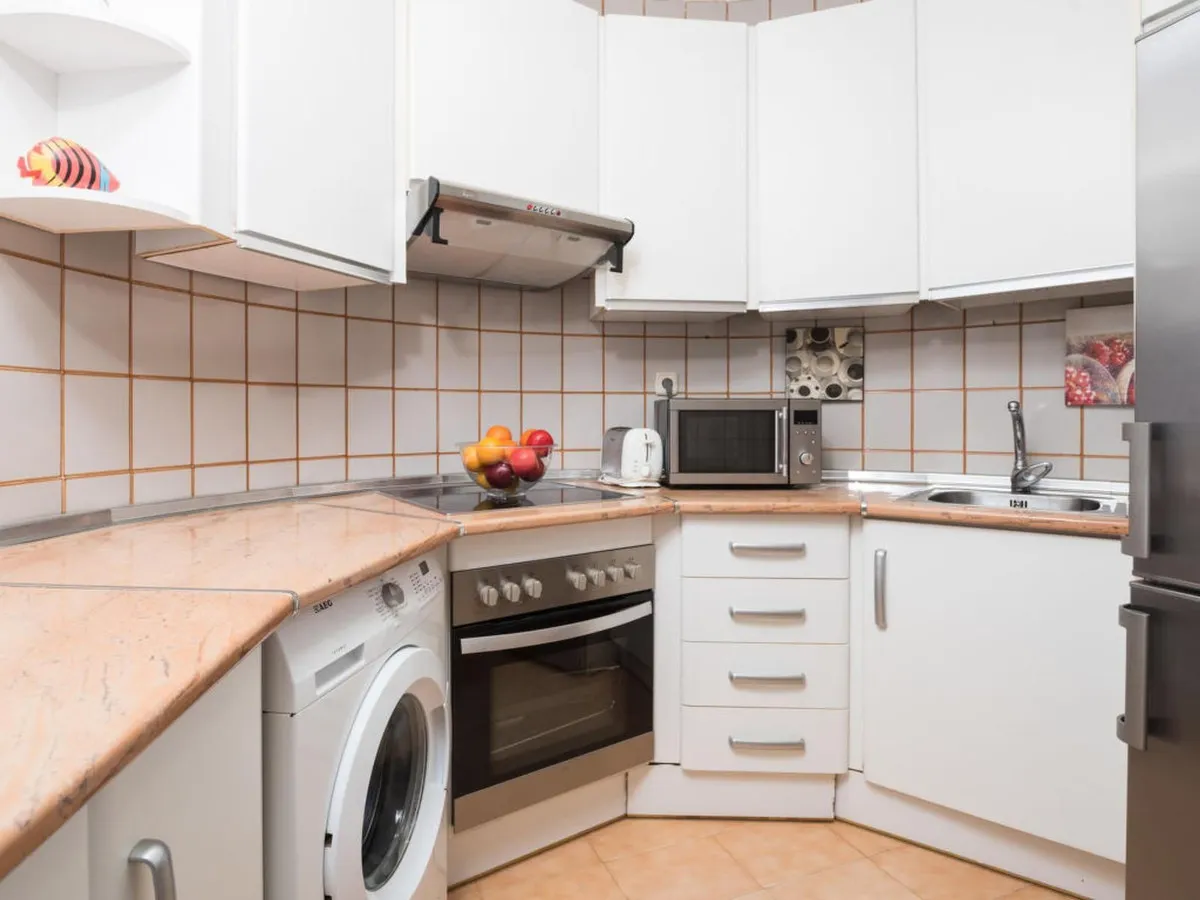 f1ea3132-46e8-4f7d-ba41-3b80a72da529