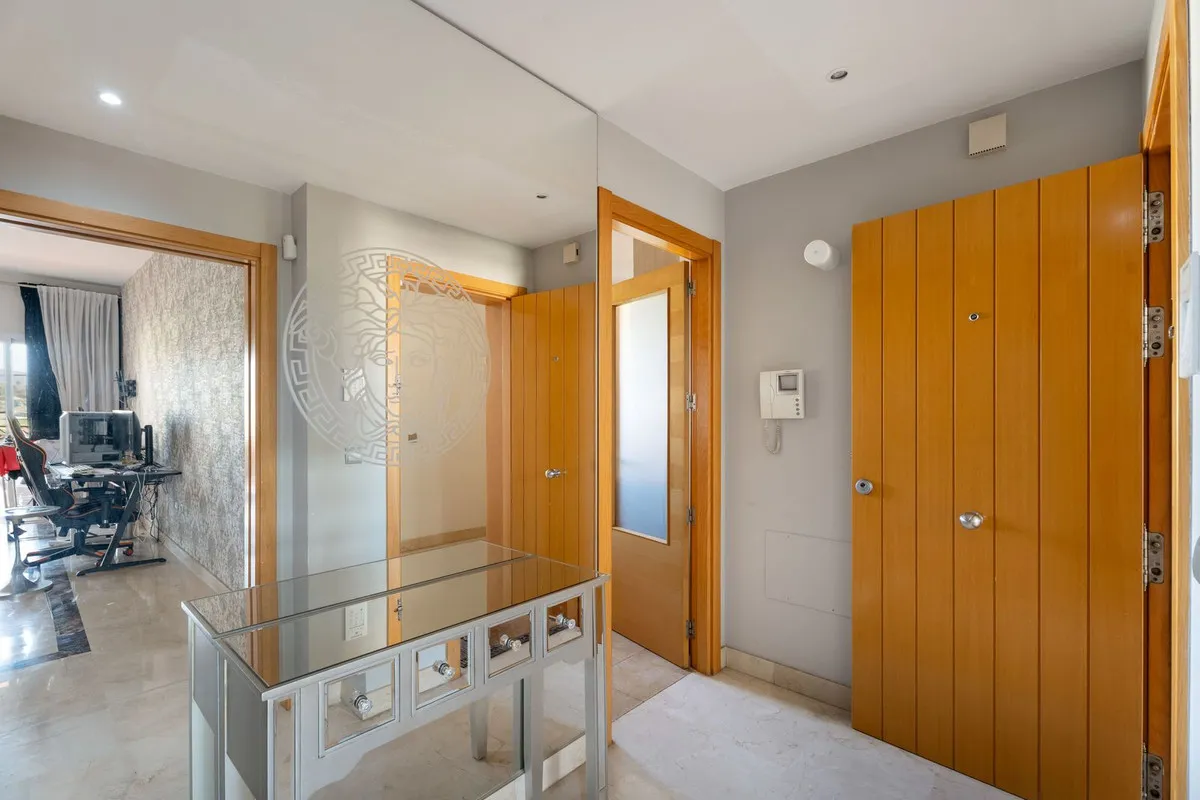 4c556c1a-92c1-4214-a7ef-648352ddb997