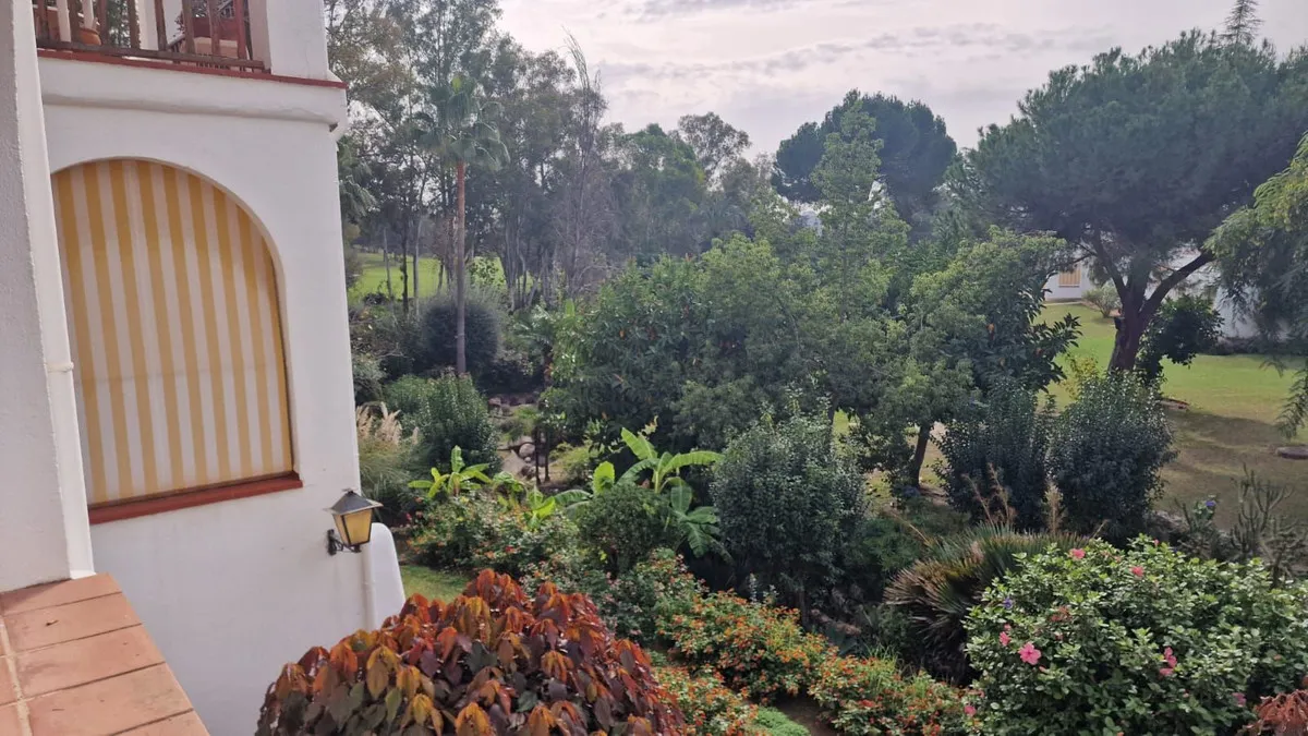 16a819ef-cdb1-442c-9957-db8966e32b69