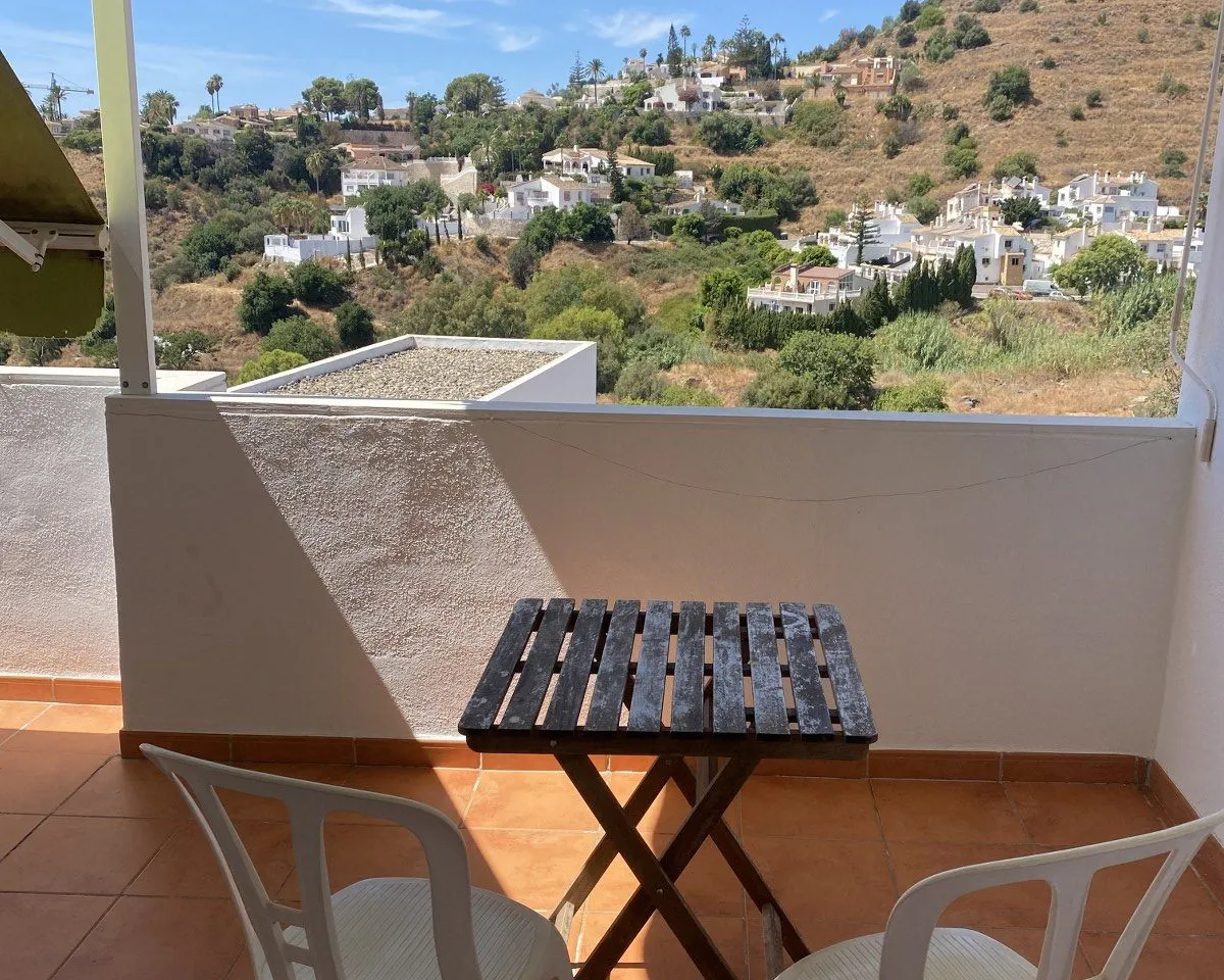 1841ae74-3af4-4bf4-92ad-9ec8f504f184