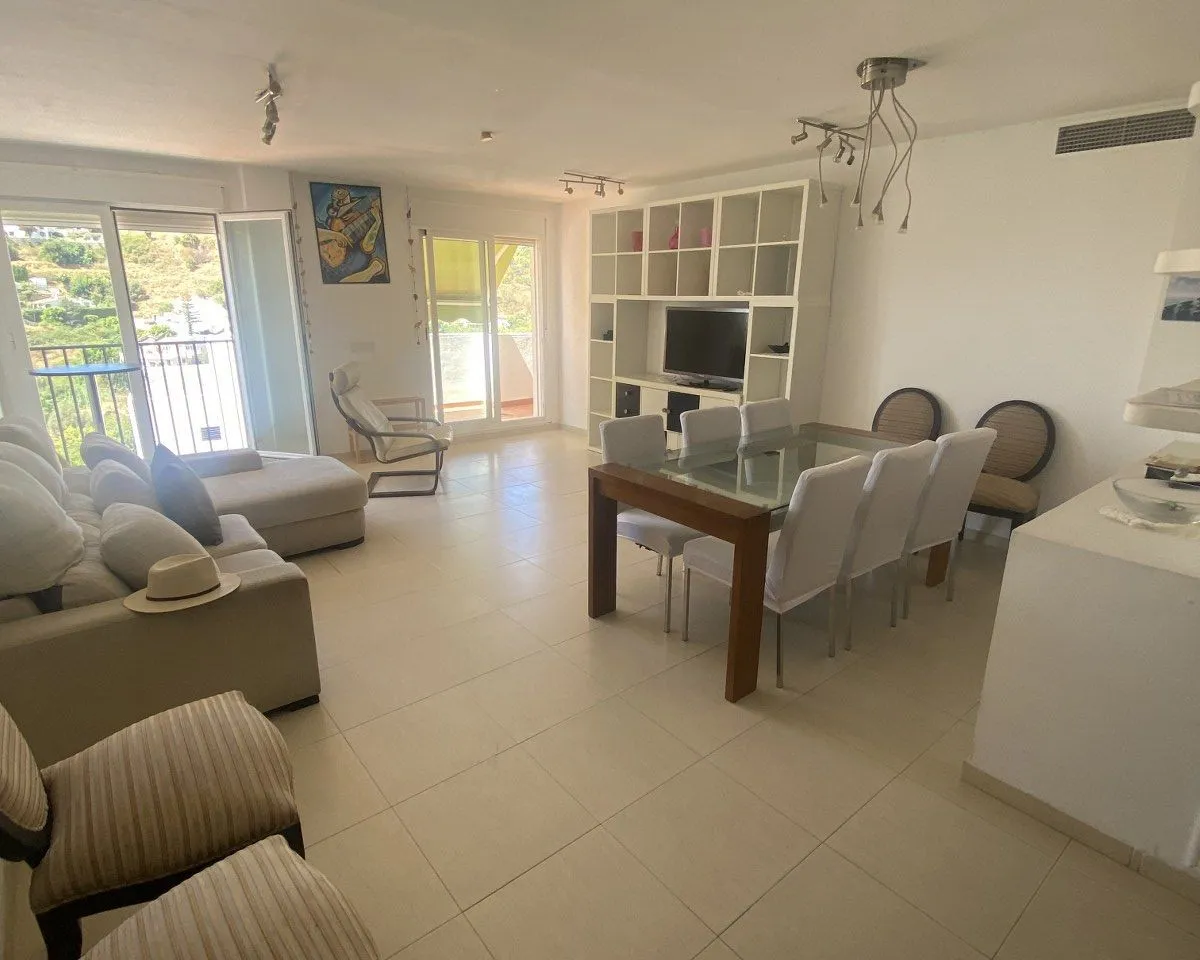 34e5b02f-ed1a-4abd-9e13-f939030feffc