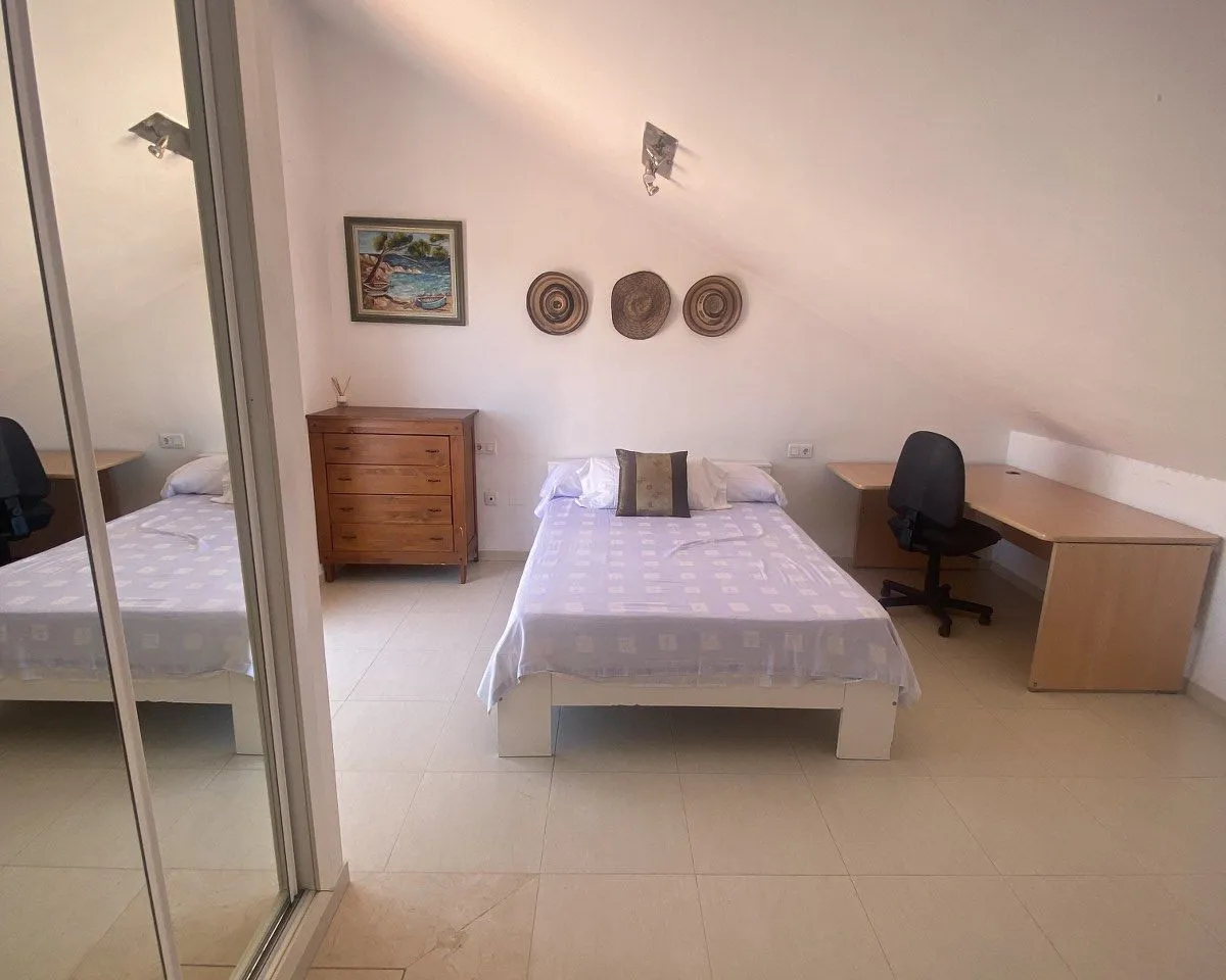 647996d6-7a9e-440f-8551-166372976d44