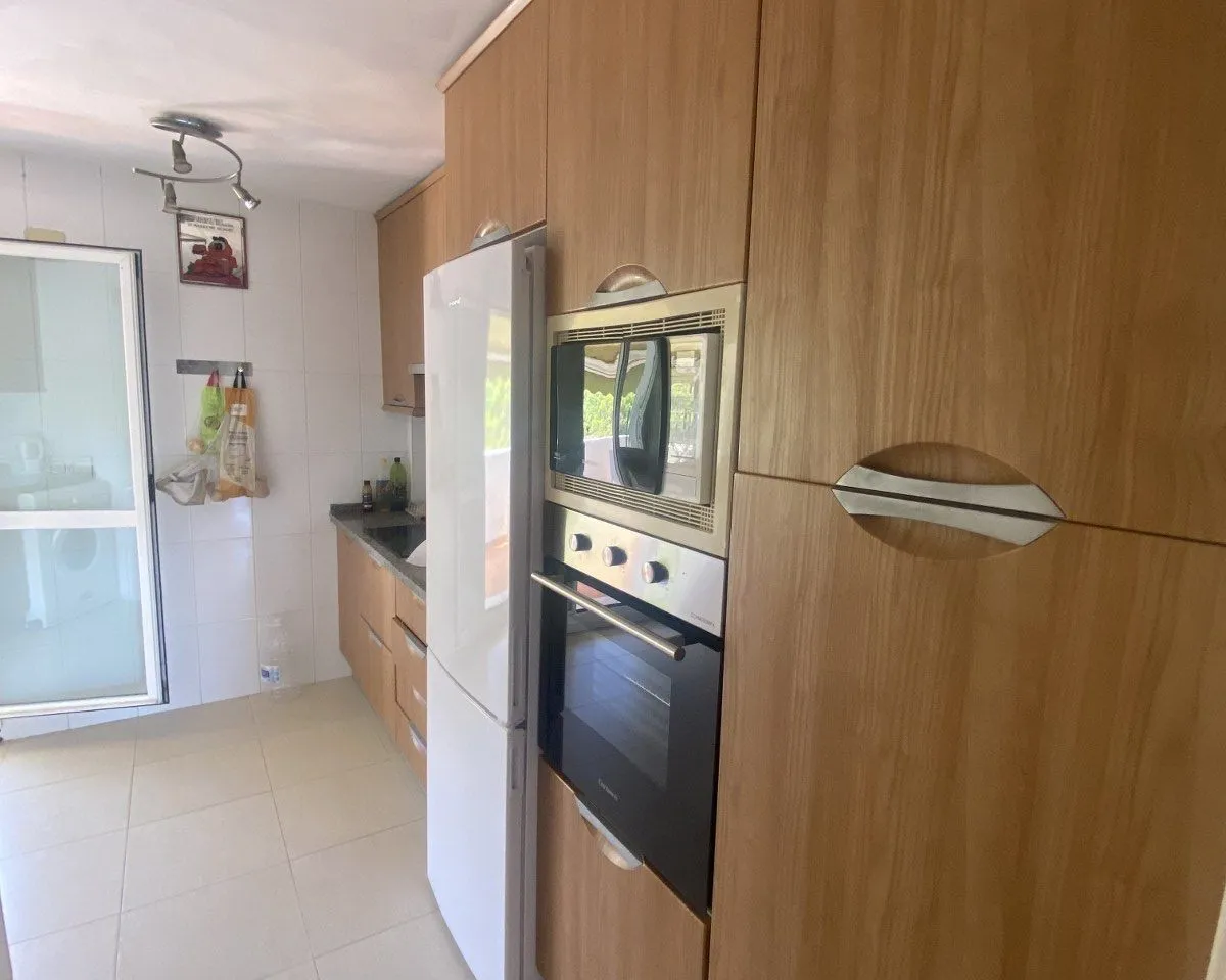 67280911-9231-4b01-afb5-ffe124503868