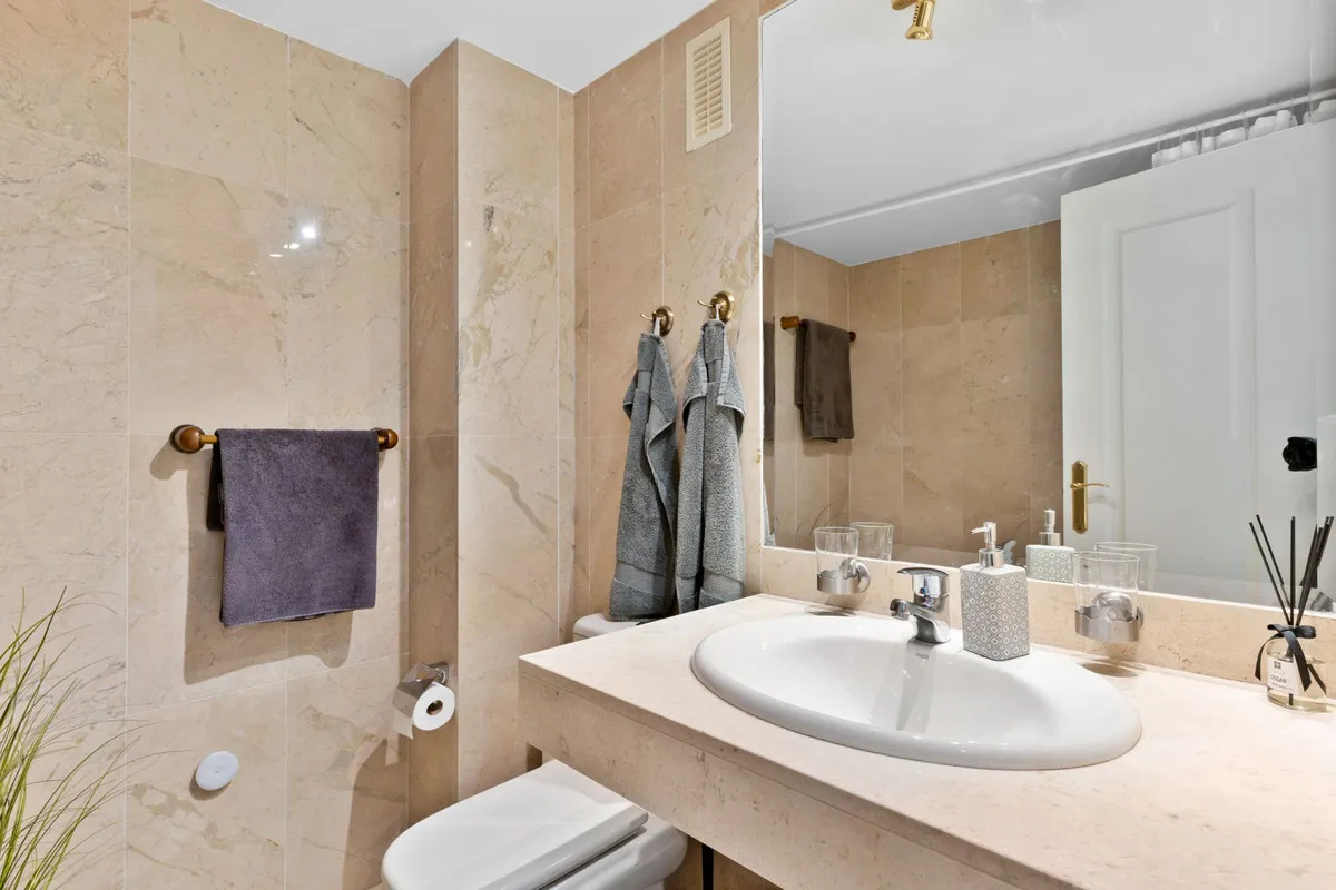 9356af4d-7306-4915-aa6e-e5d0365db79a