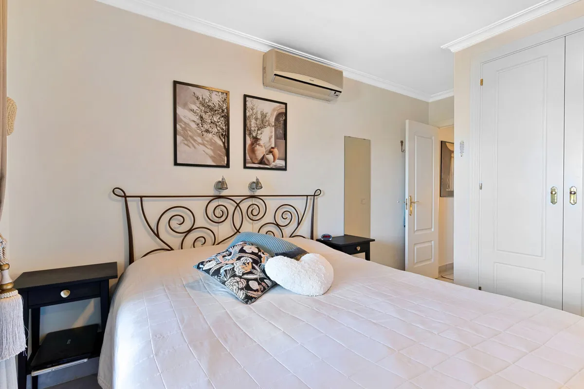 b5317200-8346-4ba1-b630-3d3a318392a4