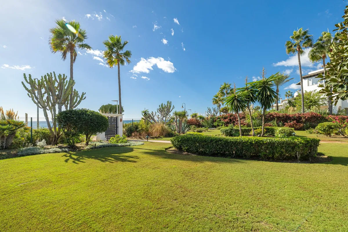 4f405c4e-eafd-493d-92d7-fc48d5941990