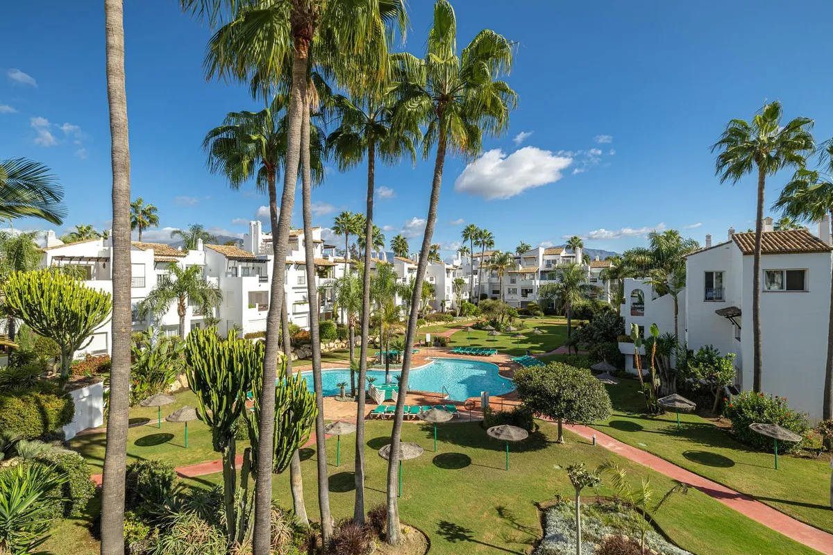 db1bc115-5e3c-4d50-b32c-dd6a921bcd5d