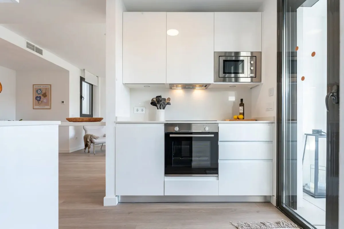 8be9606f-4557-4af6-ad50-8d7ac7827e5a