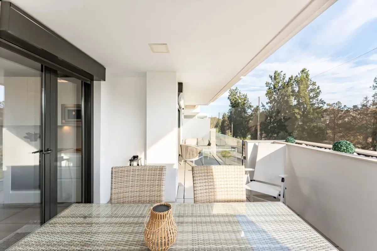 f9dcb202-7a30-4721-8366-bff94772357f