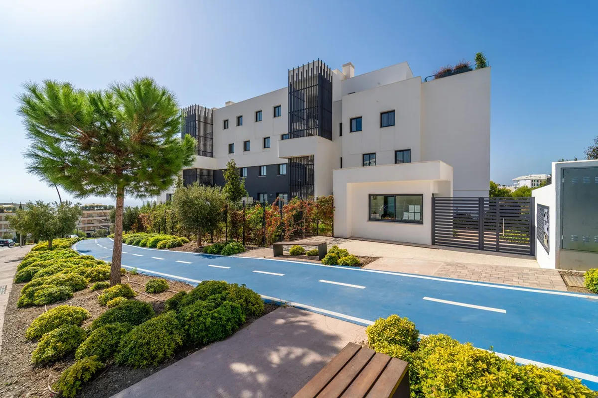 1a046eb1-4b21-4569-92e5-395c61da4452