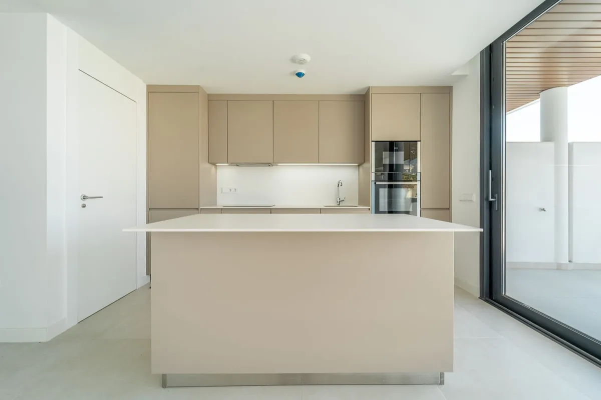 82e5bcbf-0ed0-4255-8174-5ce58e790a77