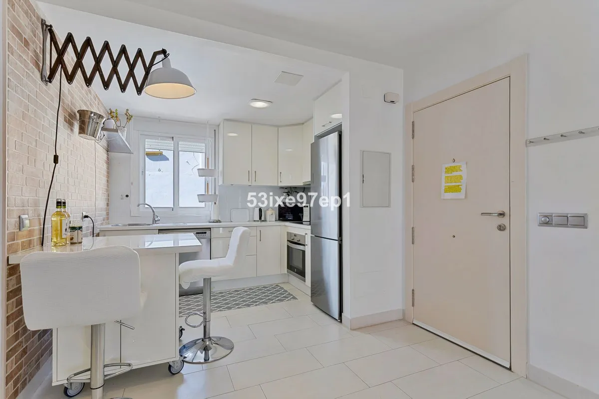 6541ae13-7dff-41d7-a9b3-681d583cd638