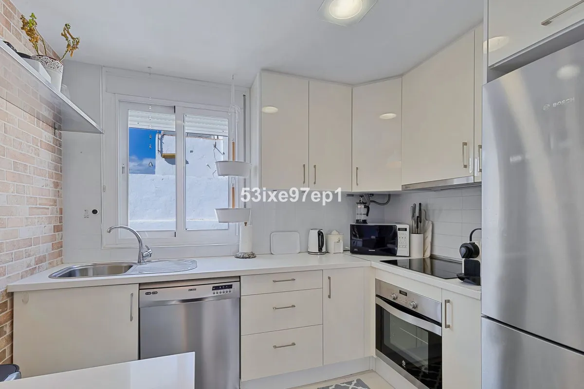 696ec054-4ee5-48e0-8033-019b58f7c0cd