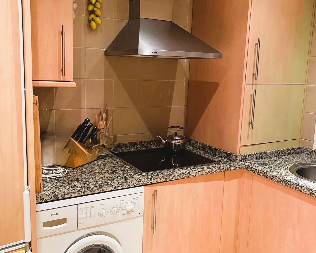 6100e467-4e44-4b08-8d51-040a1121b83c