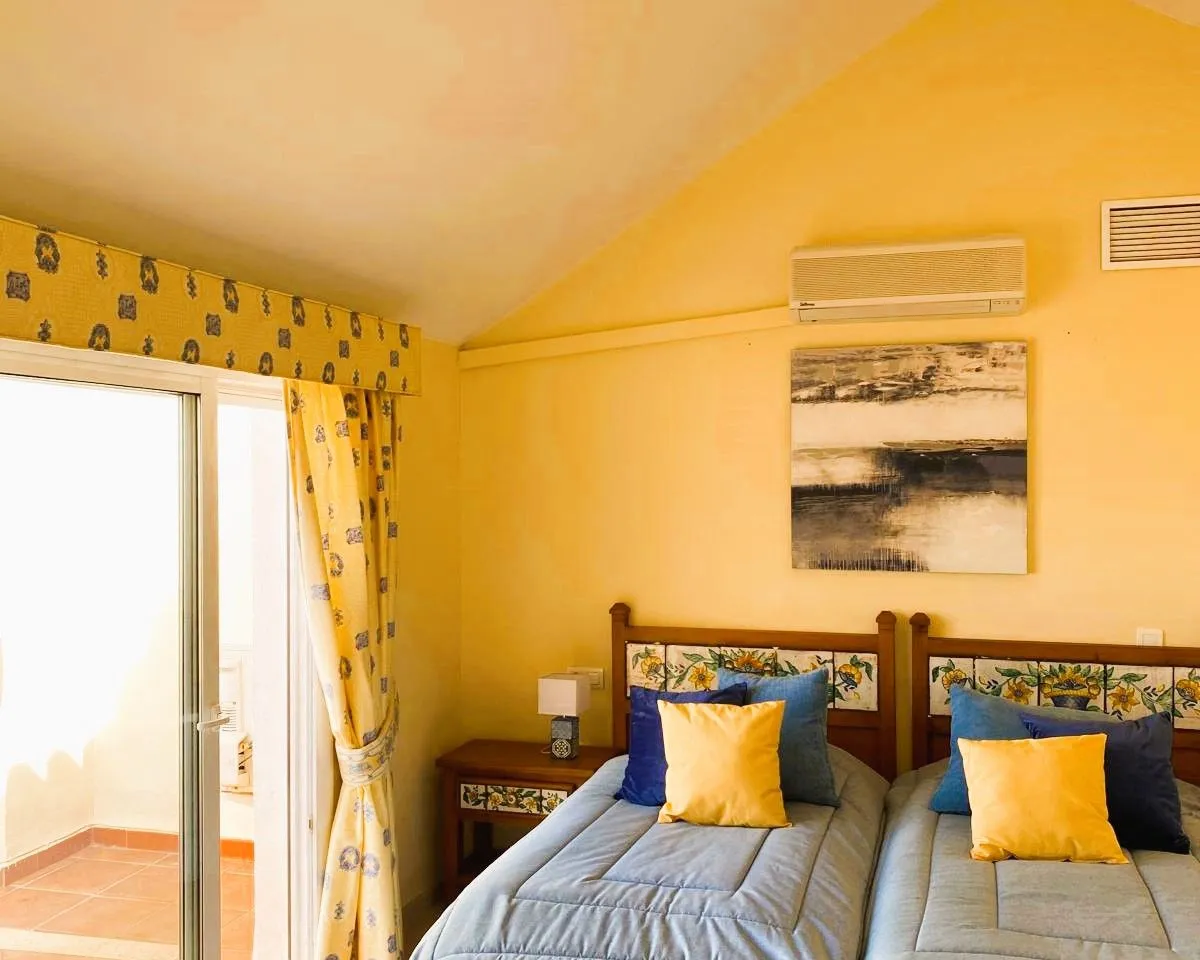 6771de57-696e-48bc-91e8-b61e8bab4a90