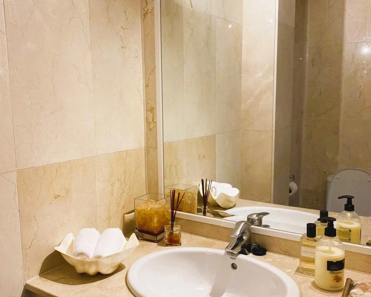 7fe004bd-f443-41aa-b7d0-83fa29a64d5c