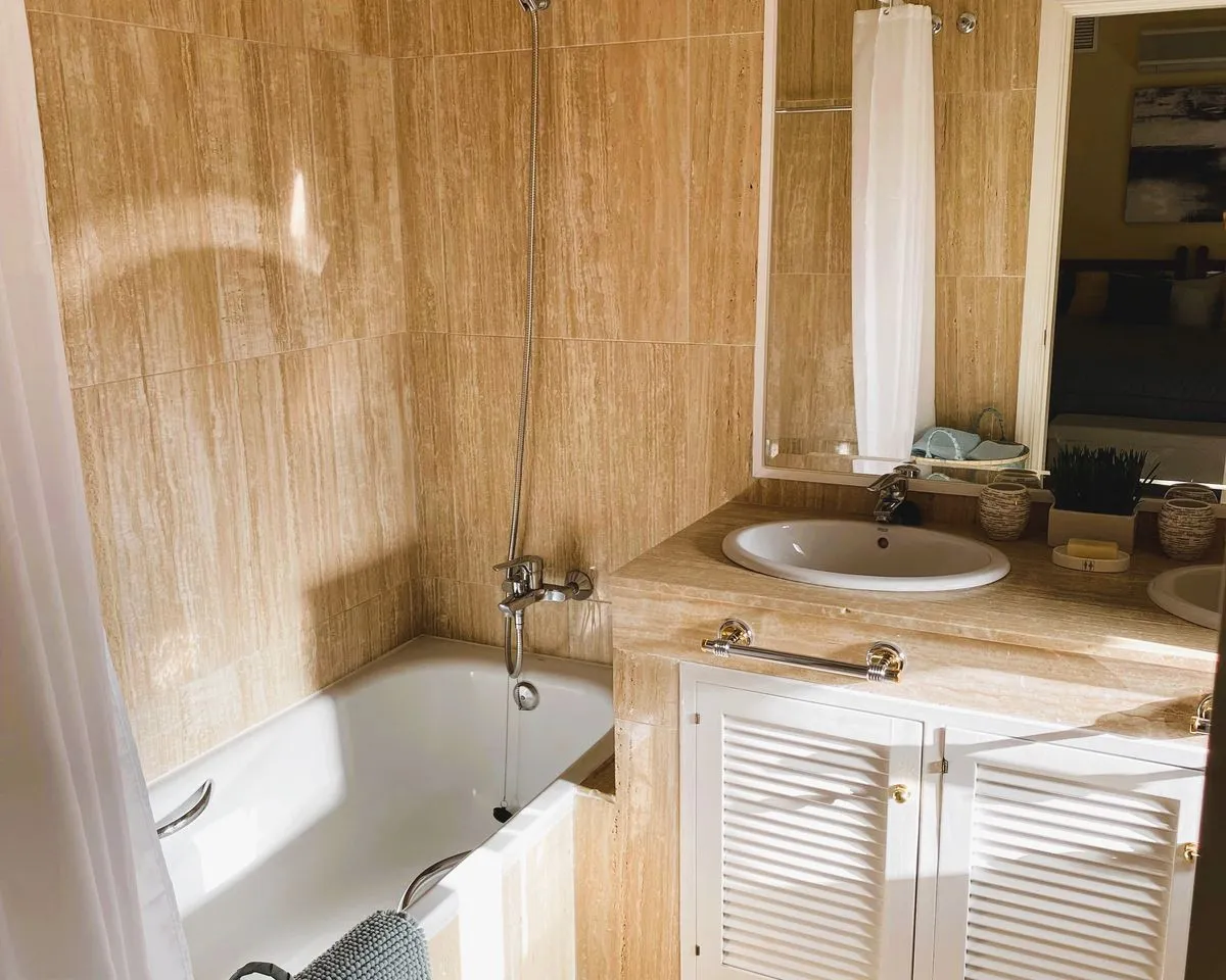 98aa914f-5619-4ac7-8d75-4193a1f87ed4