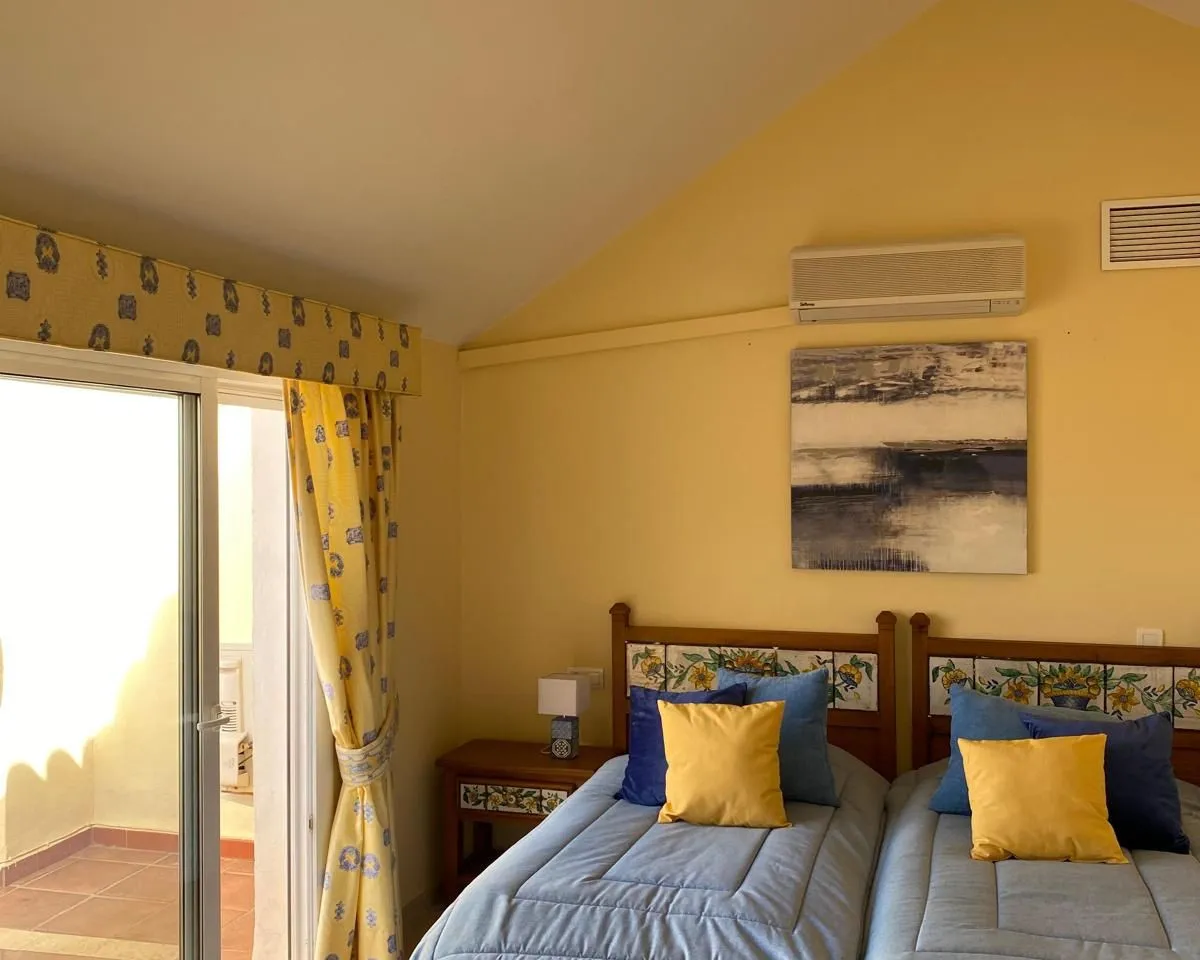 9b02c6d9-b977-4608-b0b8-4d5265c63069