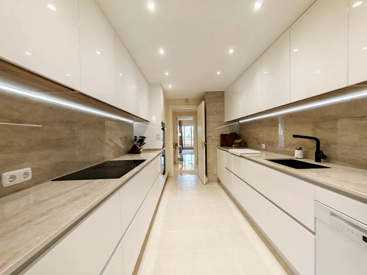 2749ed80-968b-4316-834c-b6d7e41ff28f