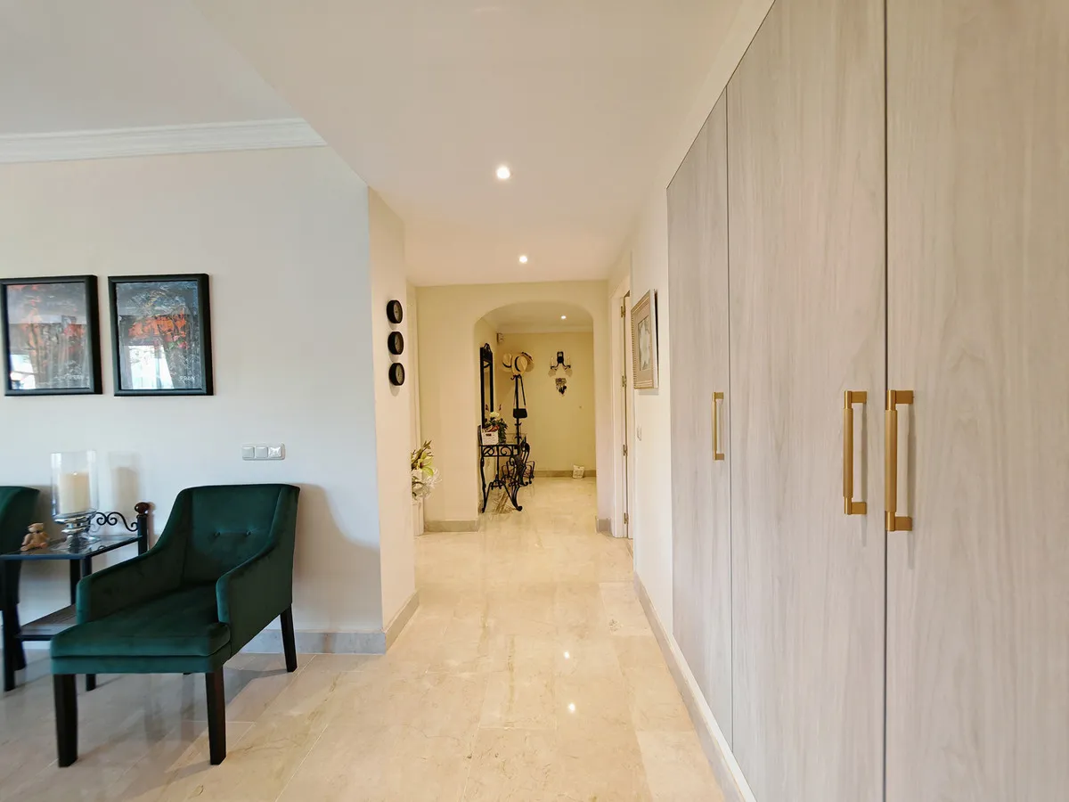 a66d16ca-c0c8-422f-8707-9b6b3715f219