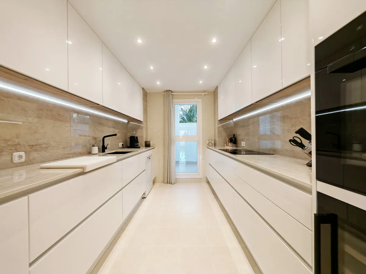 de0e384b-91ef-4890-9b51-de9804421413