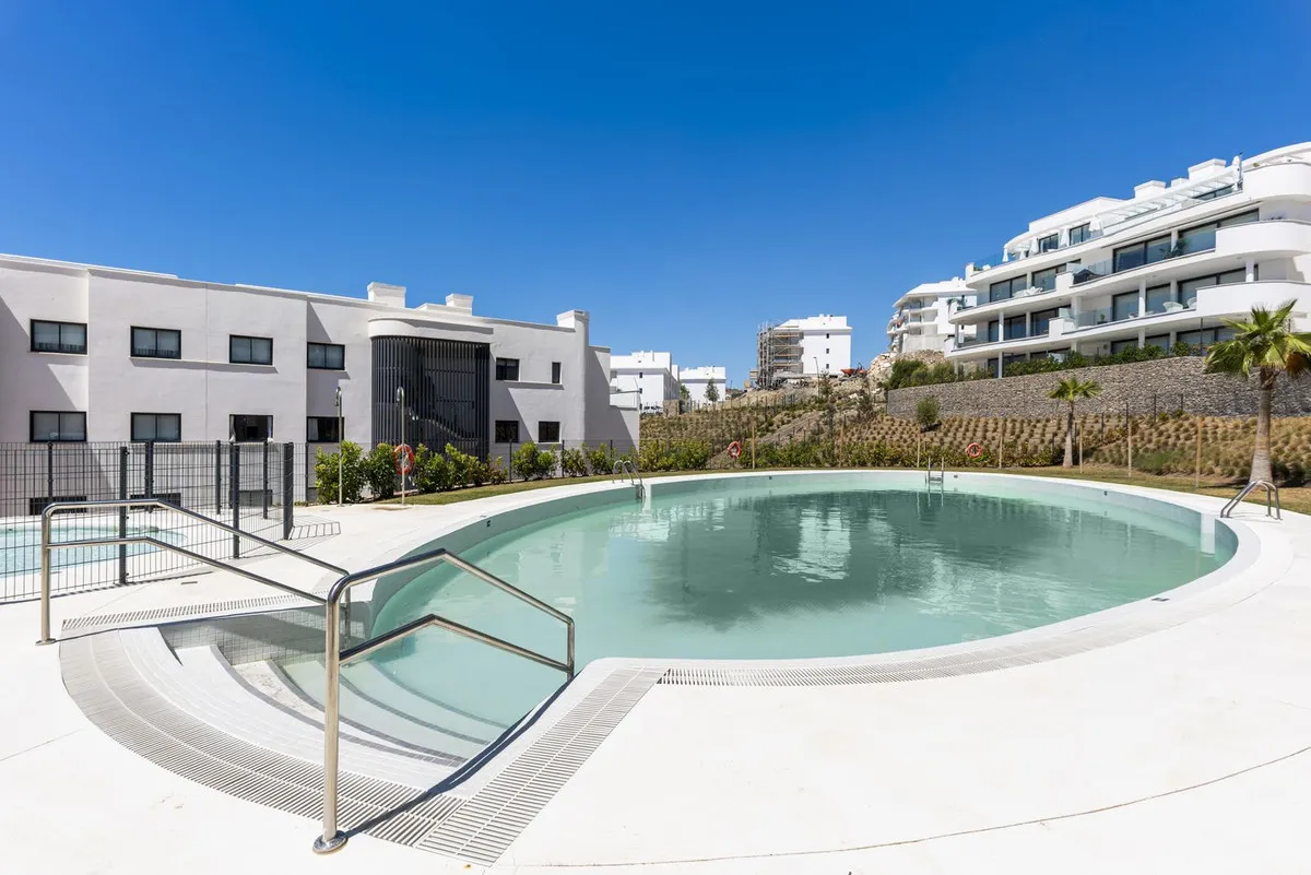 1eb13e26-ba5e-4aa6-a26a-5efe4ceaac72