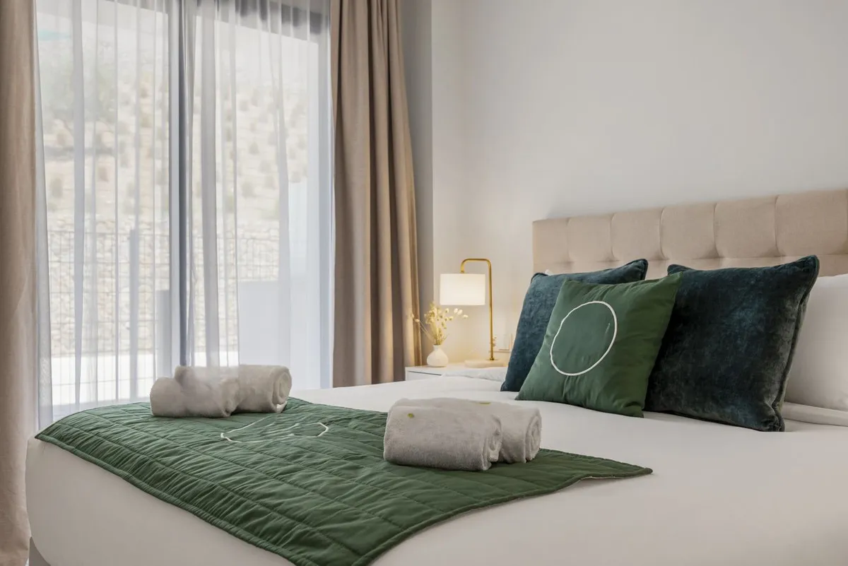 244c8e3b-bbfb-41cb-ae2c-ba3537d009a1