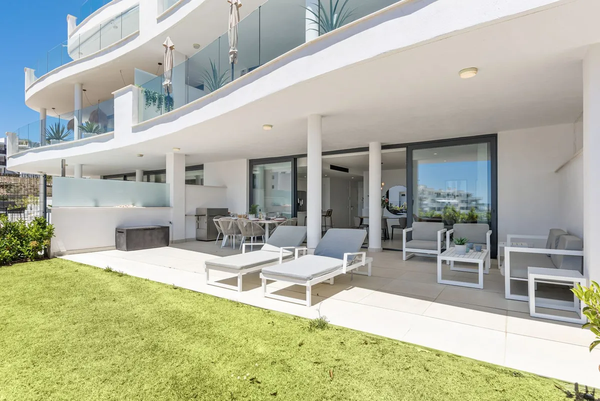 b326d0fb-7dc1-4049-9d5a-3eb7a6028924