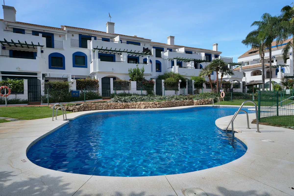 29a8c501-cfa1-4348-b1a4-b046321efc09