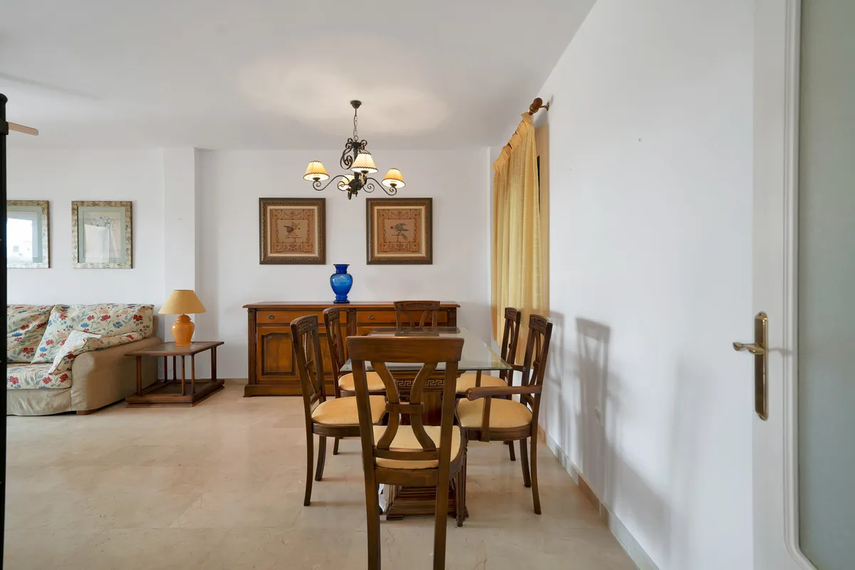 a4a80242-351e-49c6-9136-65aa733ca5fd