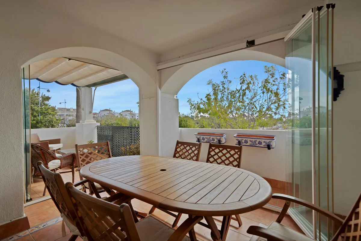 b7ae1313-4502-424f-bacf-b73439d52f0e