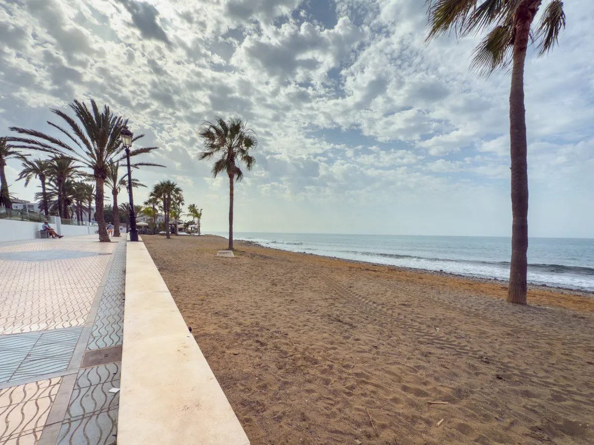 dc898b67-7f33-4c95-b1e0-408f17ec966c