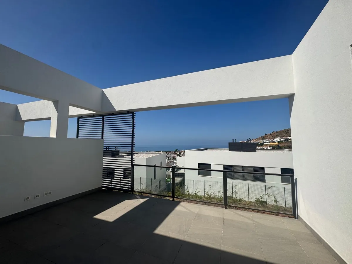 31f128b8-cb3e-469d-81e2-a036ca675ab4