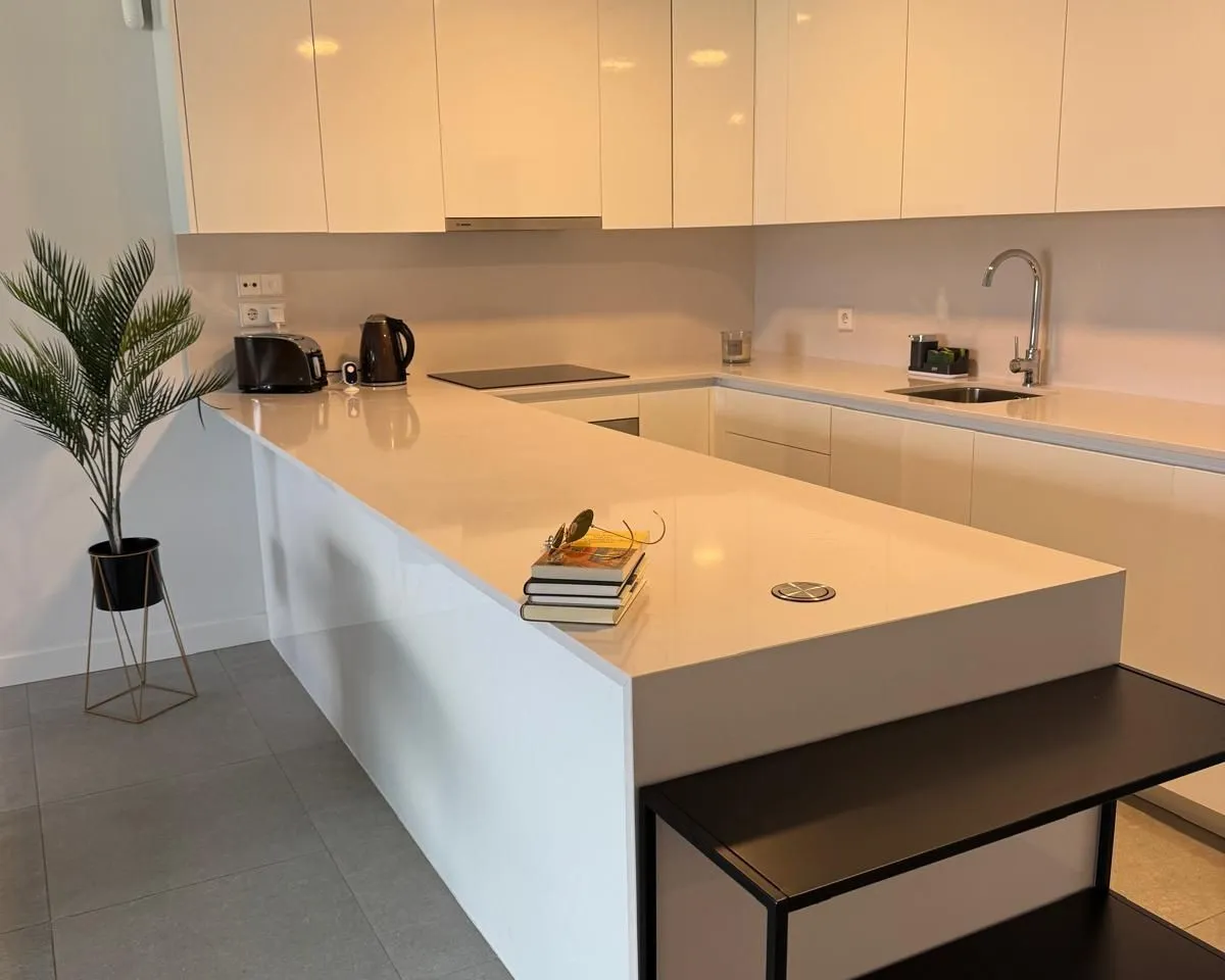 d841dc62-e132-49d1-9415-abb0db68aed1