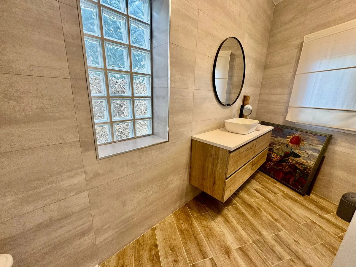 d047d880-3f99-4353-8416-00b02bb9ed67